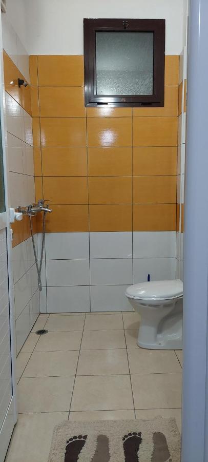 Apartment Tinka in Saranda Bagian luar foto