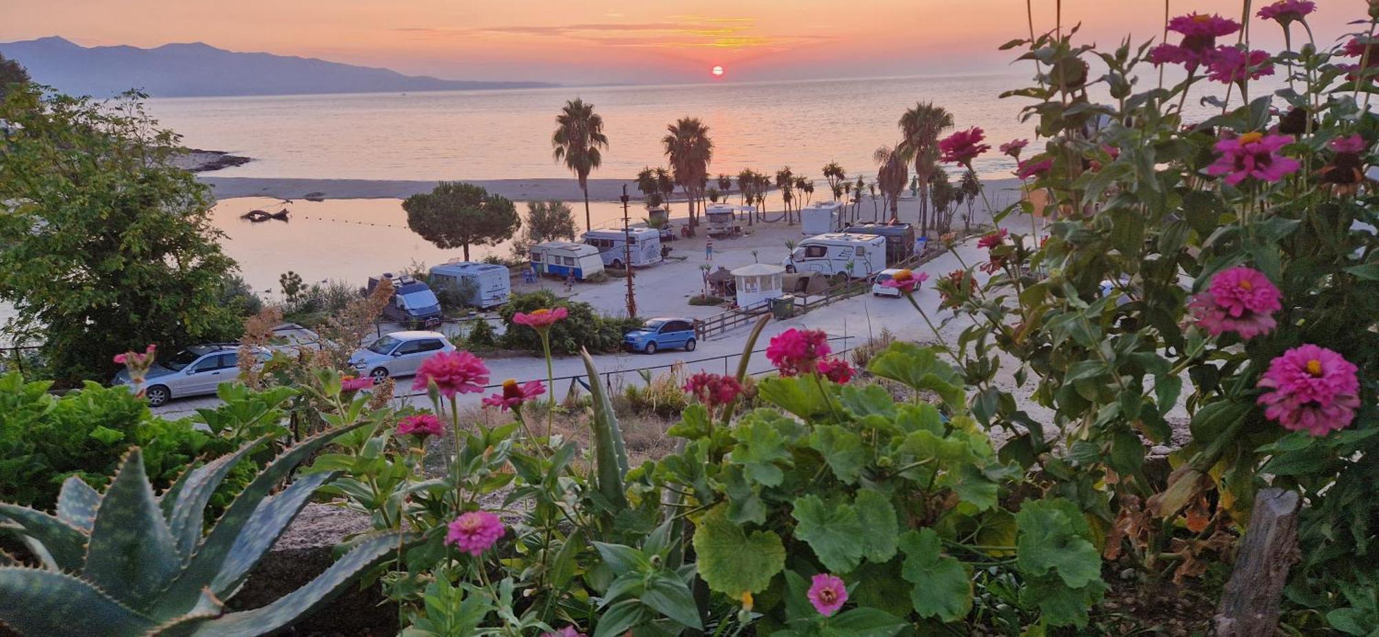 Apartment Tinka in Saranda Bagian luar foto